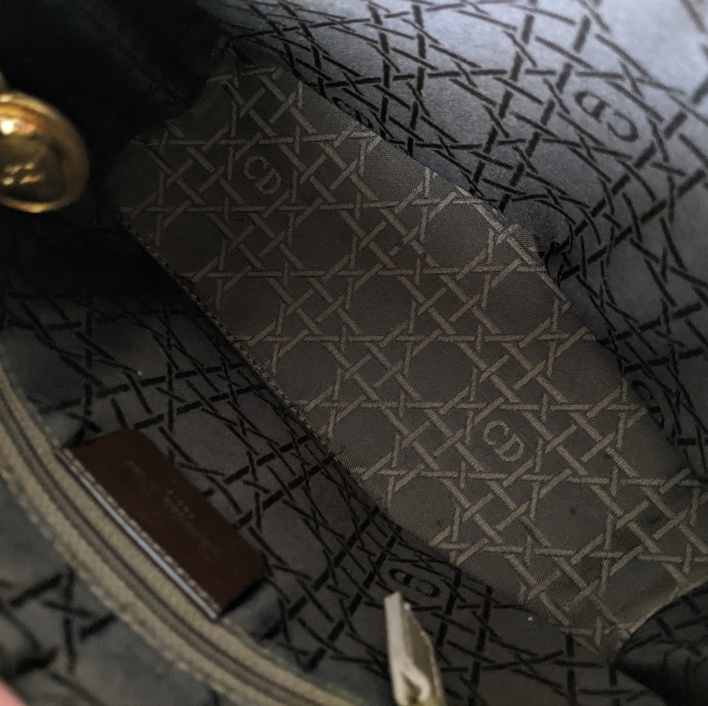 Lady Dior bag - Picture 9 of 16
